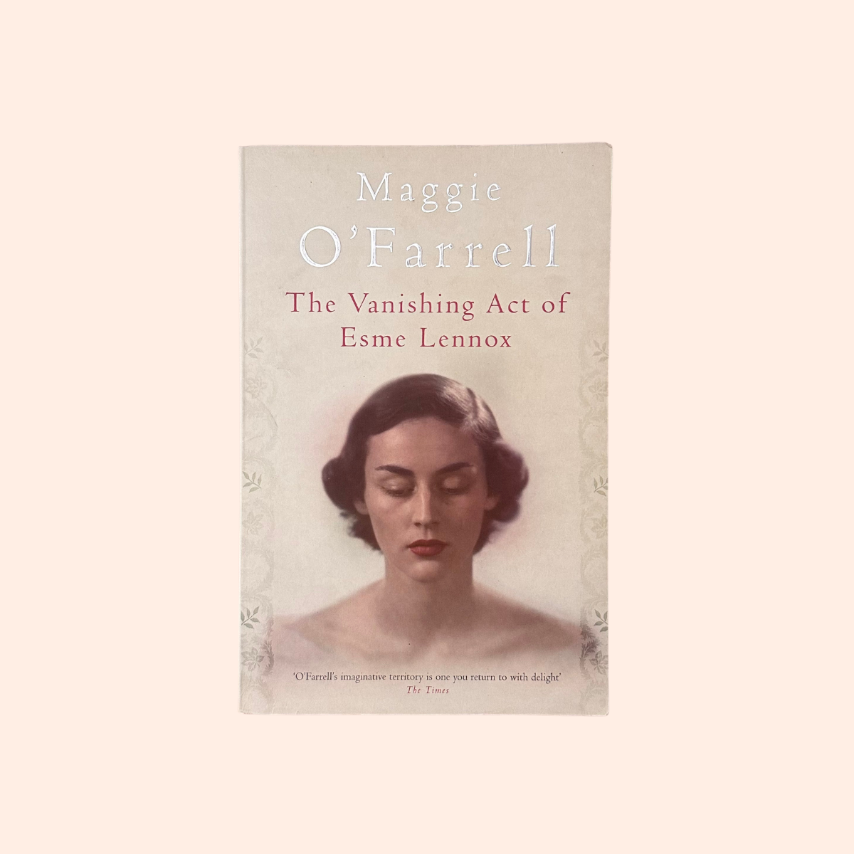The Vanishing Act of Esme Lennox | Paperback | Maggie O'Farrell
