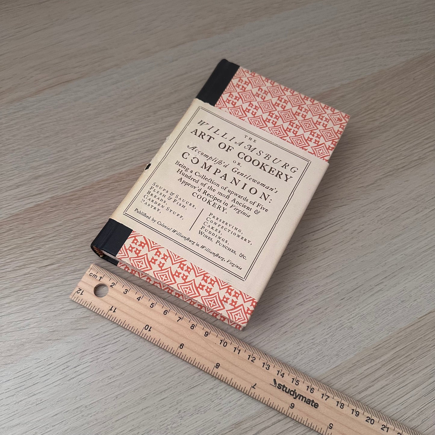 The Williamsburg Art of Cookery | Hardcover | 1966 | Helen Bullock