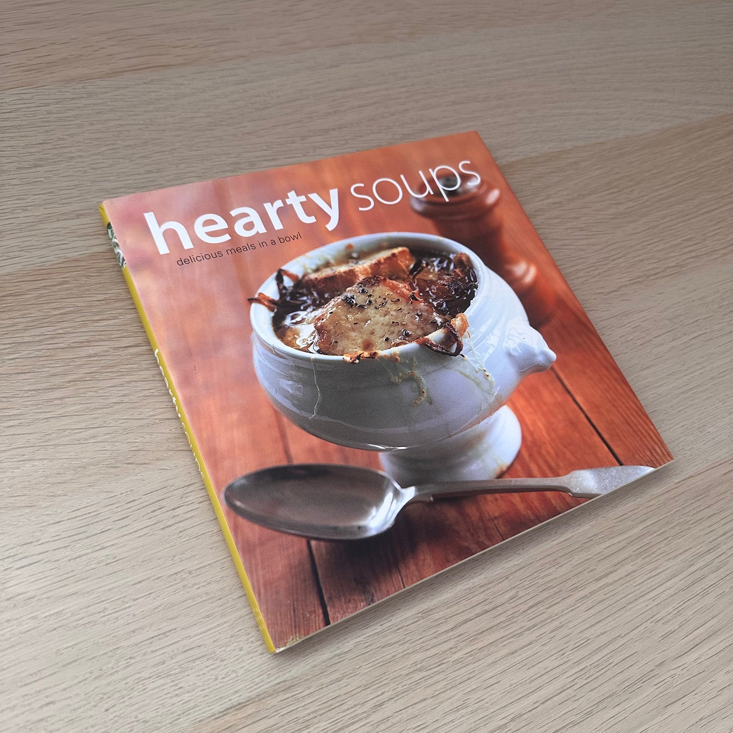 Hearty Soups | Hardcover | Delicious Meals