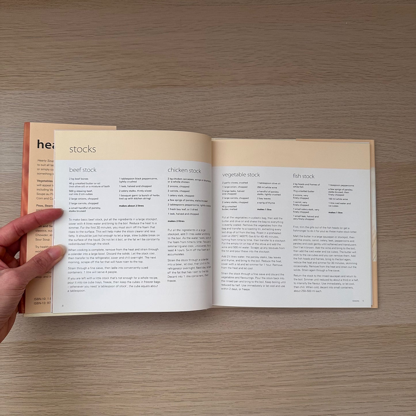 Hearty Soups | Hardcover | Delicious Meals