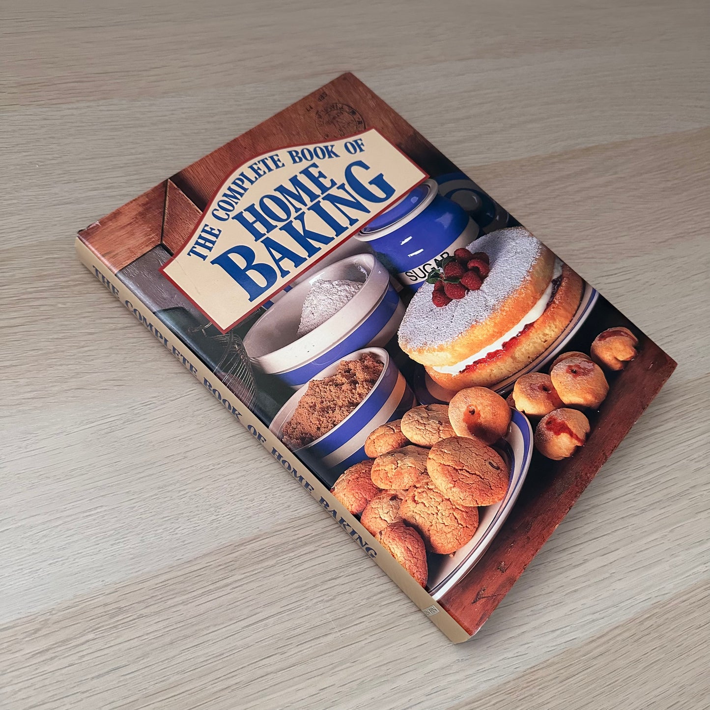 The Complete Book of Home Baking | Hardcover | 1995 | Ken Fin