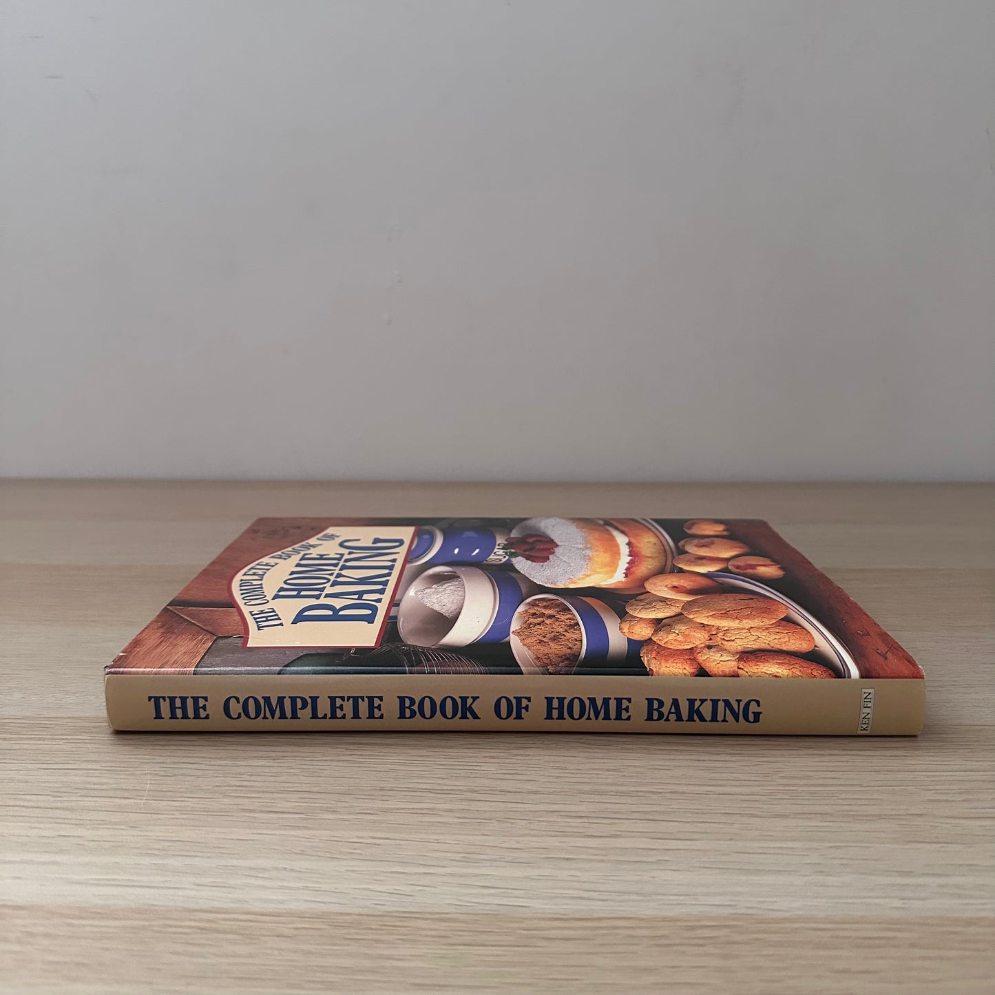 The Complete Book of Home Baking | Hardcover | 1995 | Ken Fin