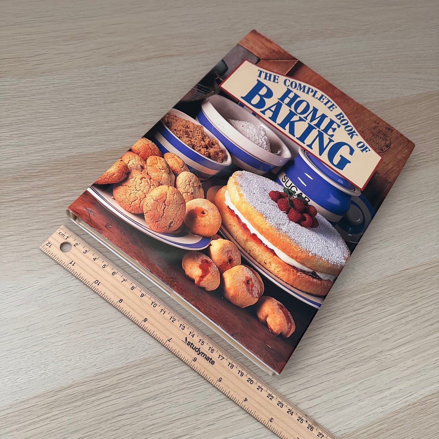 The Complete Book of Home Baking | Hardcover | 1995 | Ken Fin