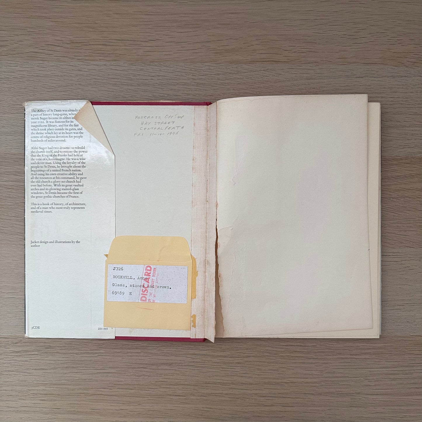 Glass, Stones & Crown | Hardcover | Anne Rockwell