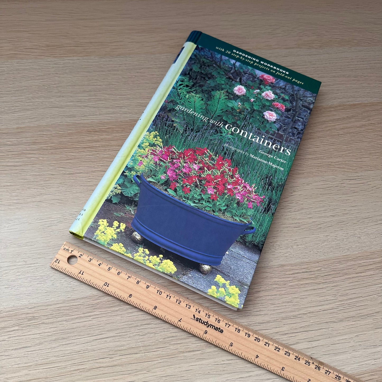 Gardening with Containers: 20 Step-By-Step Projects | George Carter