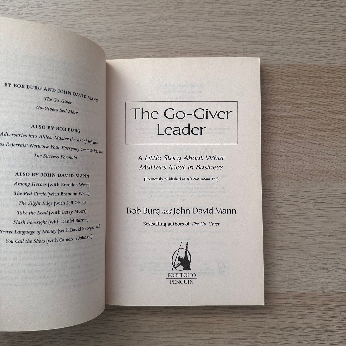 The Go-Giver Leader: A Little Story About What Matters Most in Business | Paperback | Bob Burg and John David Mann
