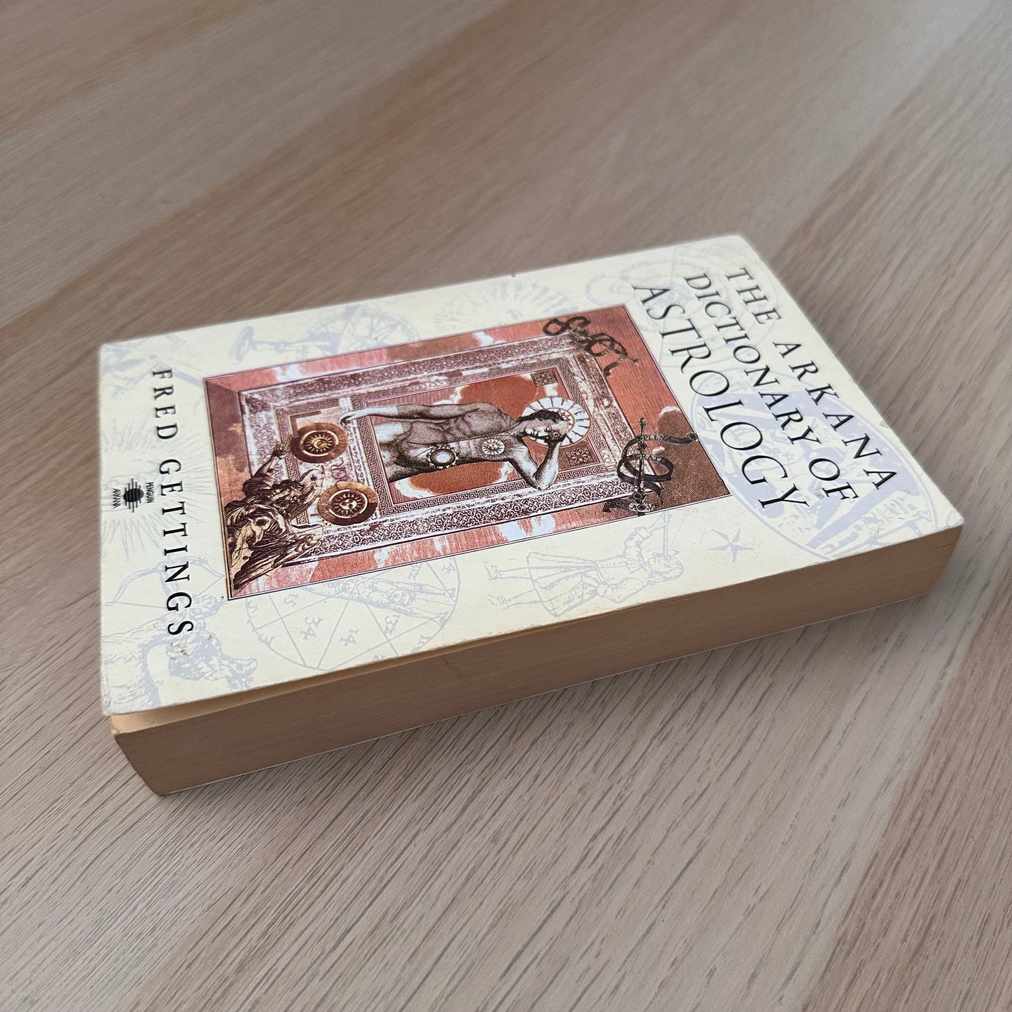 The Arkana Dictionary of Astrology | Paperback | Fred Gettings