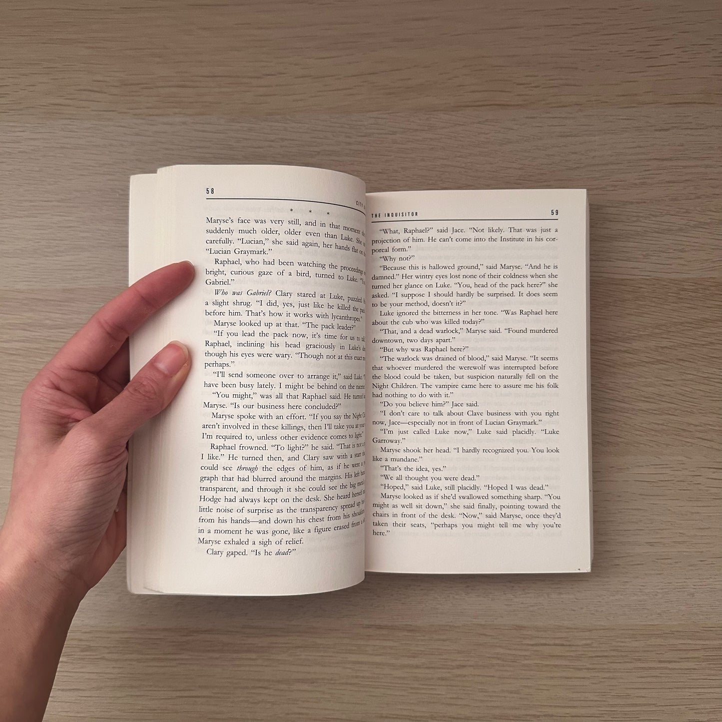City of Ashes: The Mortal Instruments Book Two | Cassandra Clare
