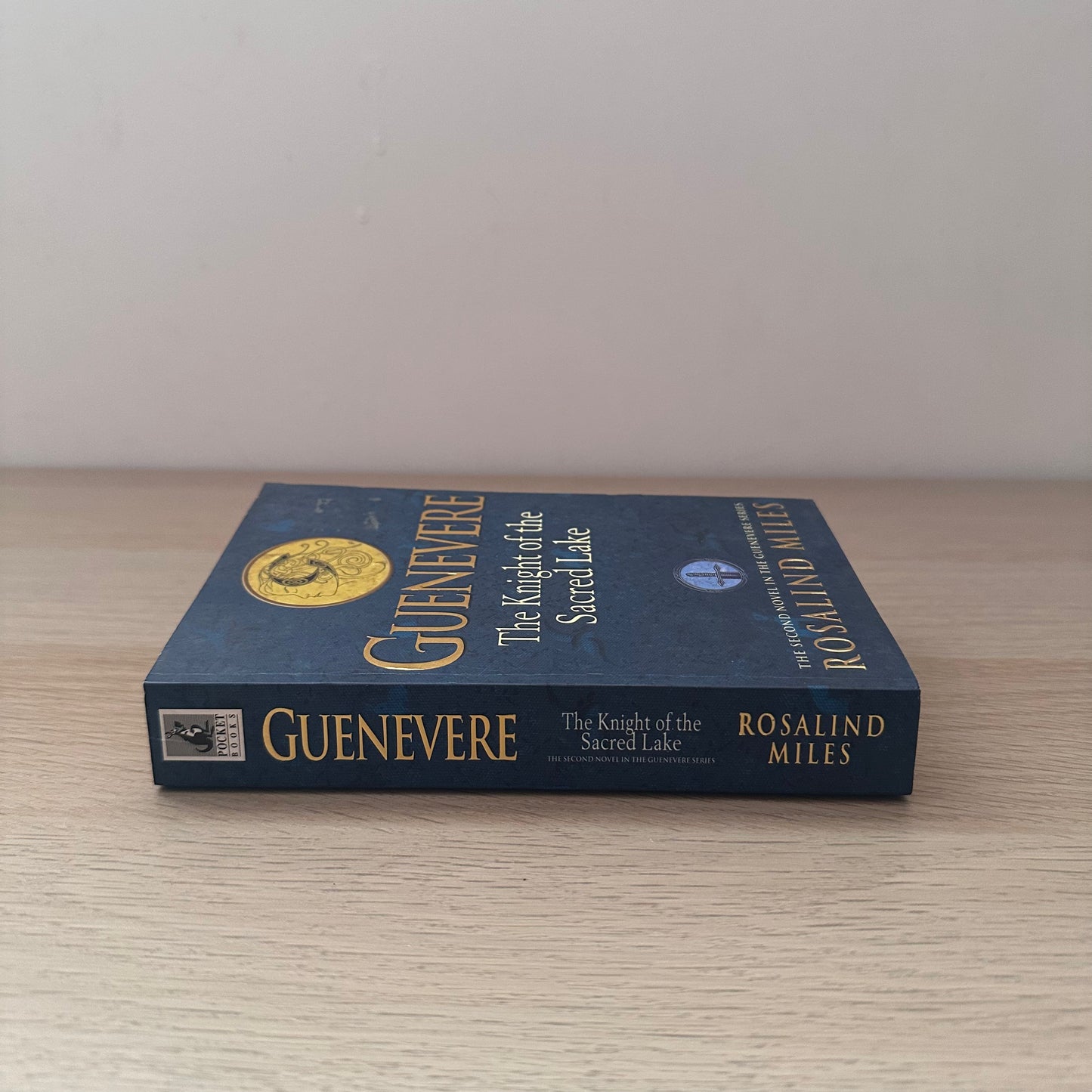 Guenevere: The Knight of the Sacred Lake | Rosalind Miles