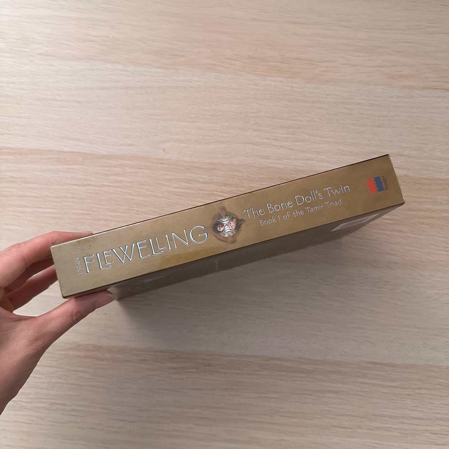 The Bone Doll's Twin | Paperback | Lynn Flewelling