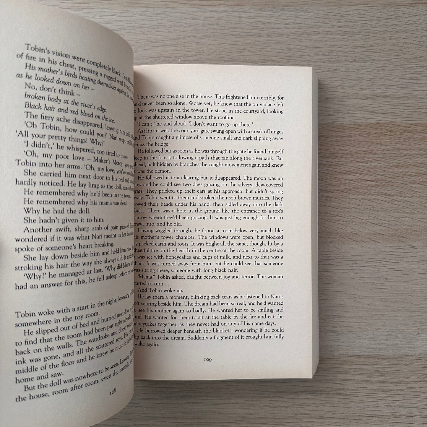 The Bone Doll's Twin | Paperback | Lynn Flewelling