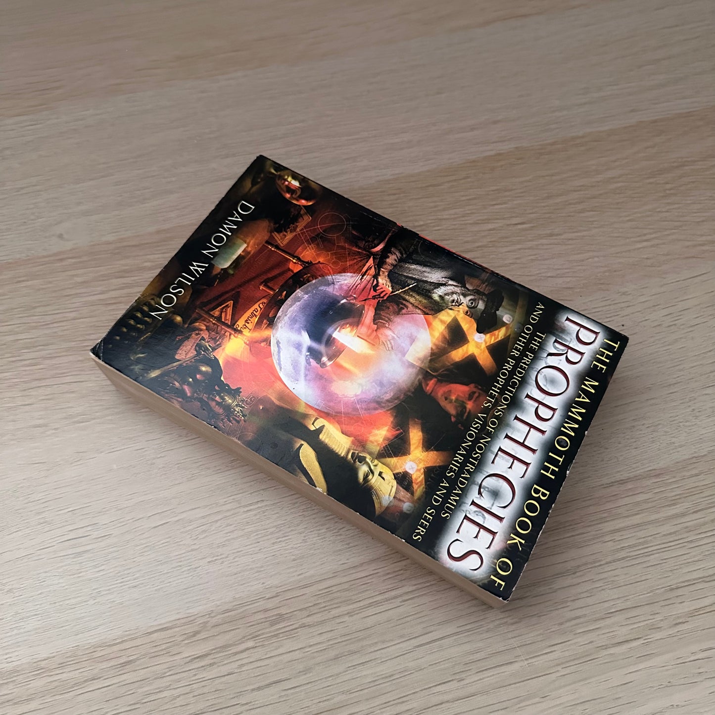 The Mammoth Book of Prophecies | Damon Wilson