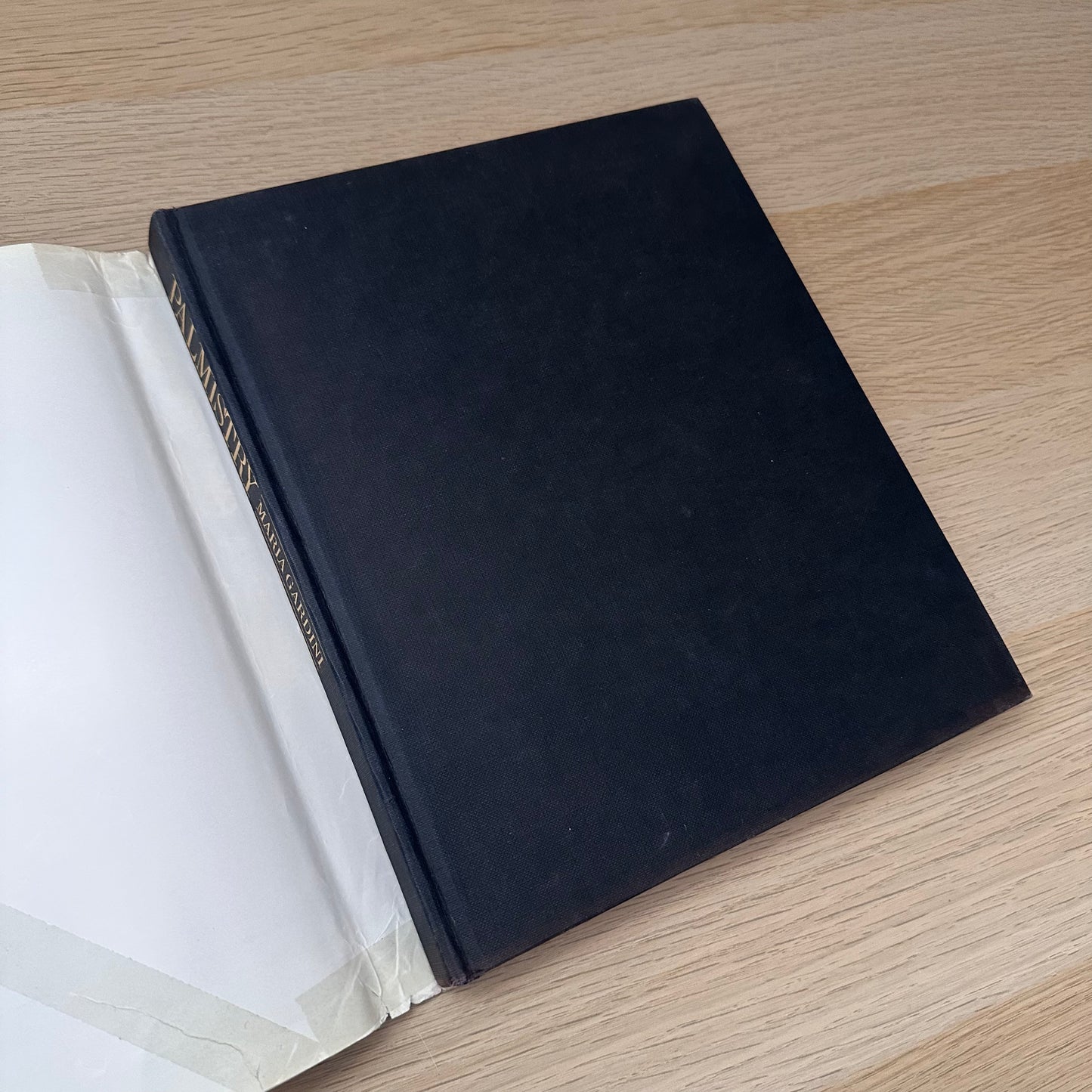 Palmistry | Maria Gardini