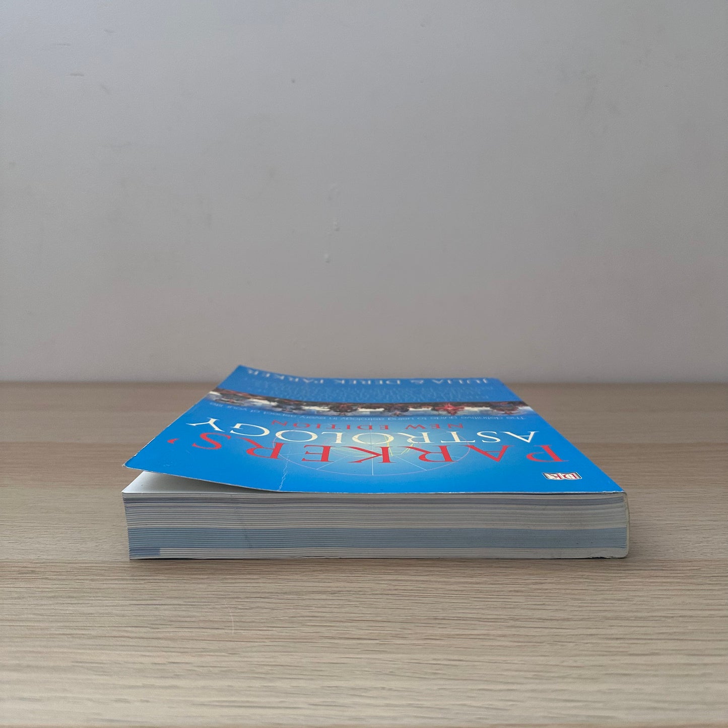 Parkers' Astrology New Edition | Julia Parker
