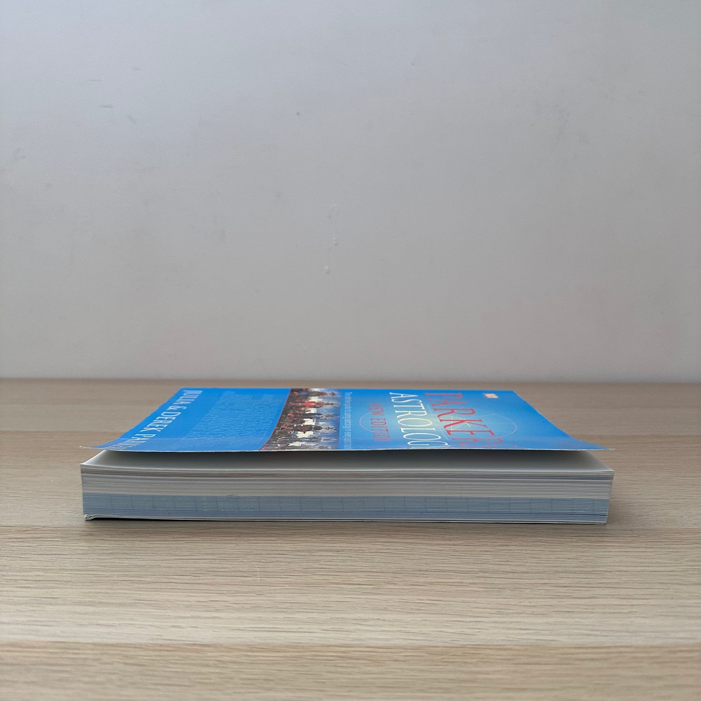 Parkers' Astrology New Edition | Julia Parker