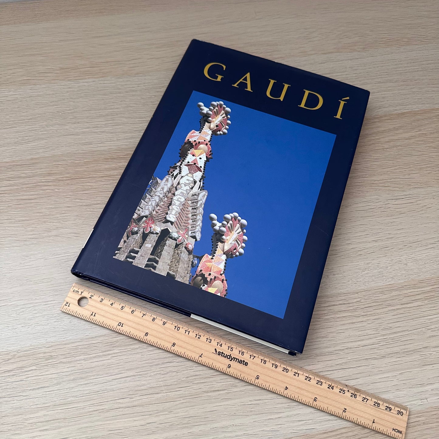 Gaudi | 2004 | Parragon Publishing Book