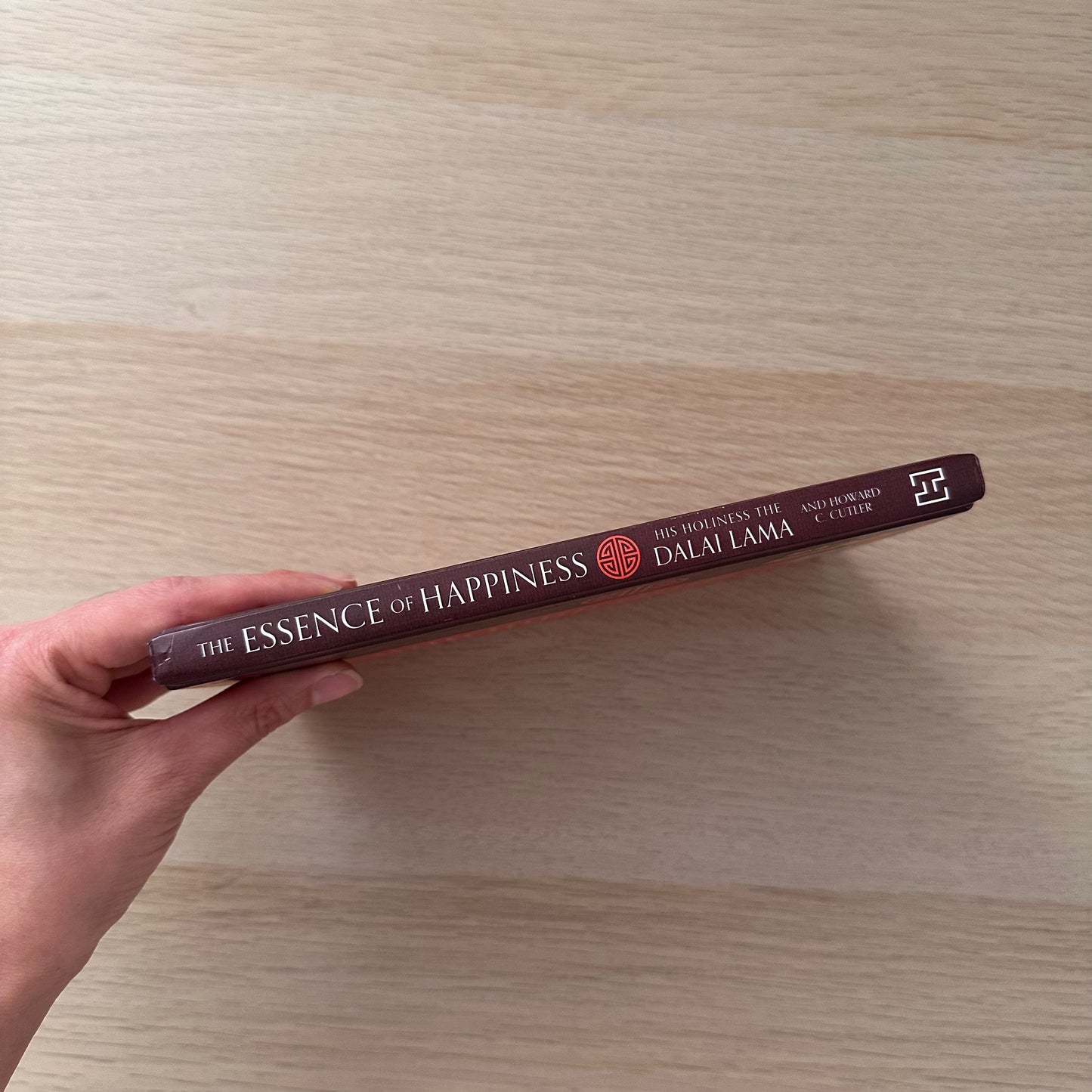 The Essence of Happiness | Hardcover | Dalai Lama & Howard C. Cutler