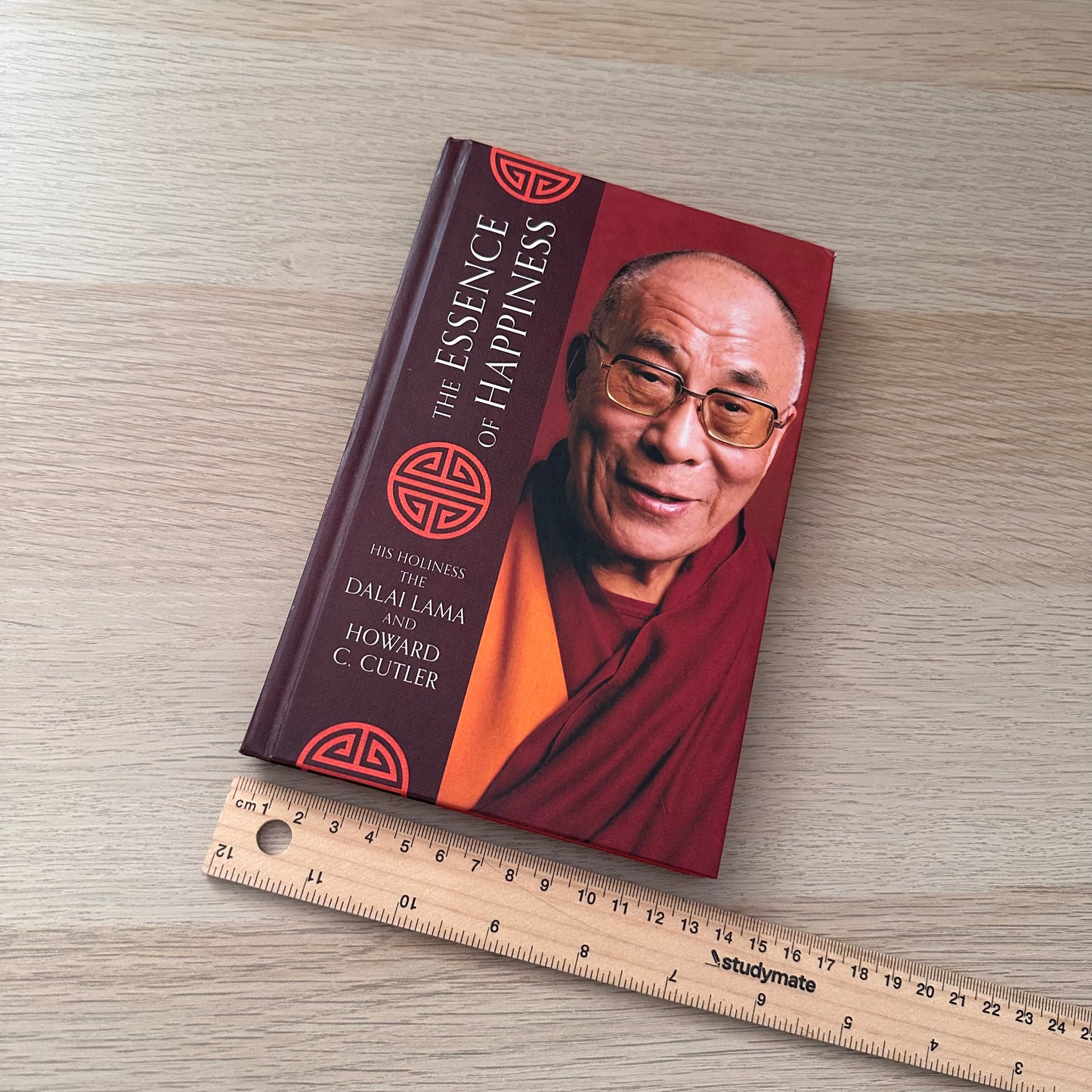 The Essence of Happiness | Hardcover | Dalai Lama & Howard C. Cutler