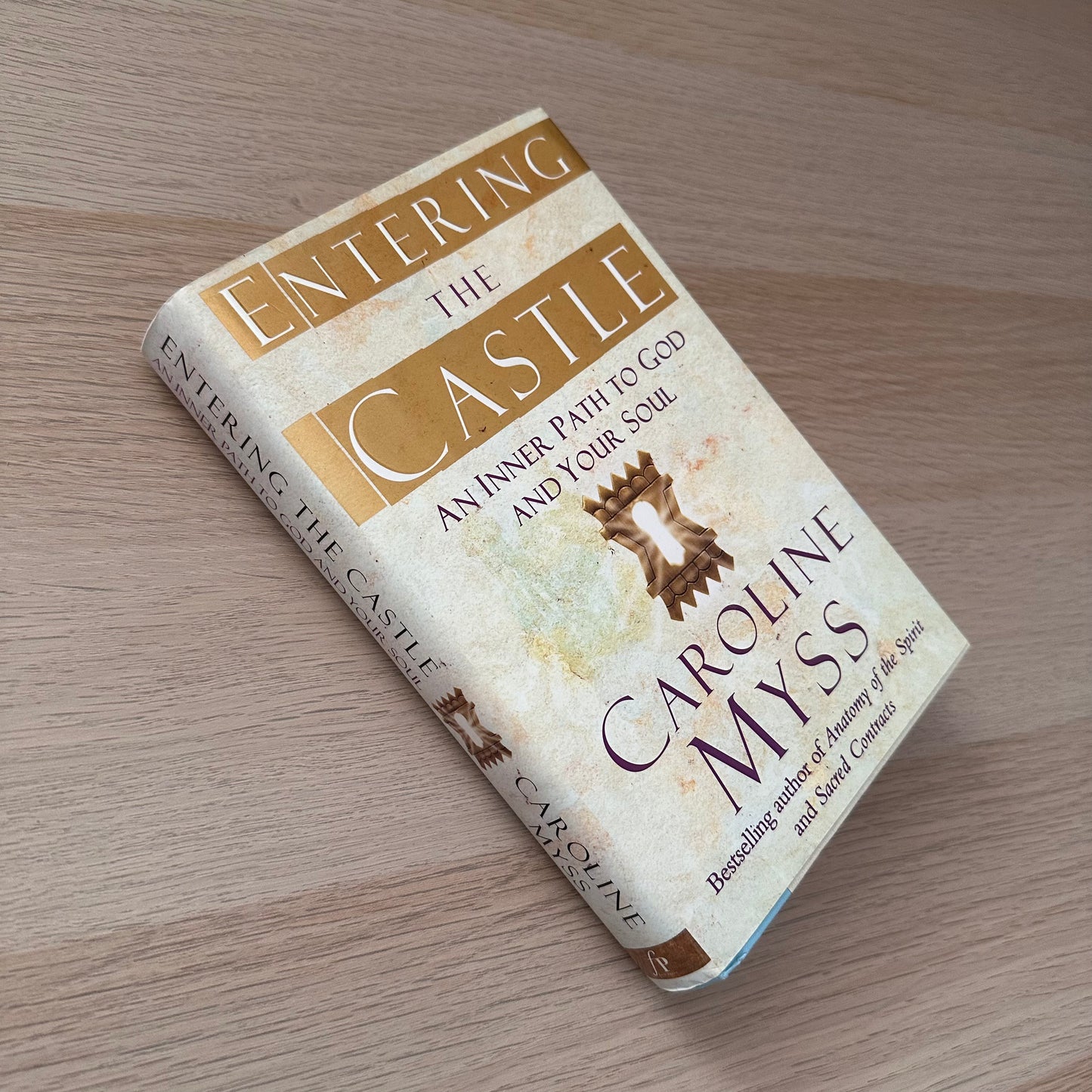 Entering the Castle | Hardcover | Caroline Myss