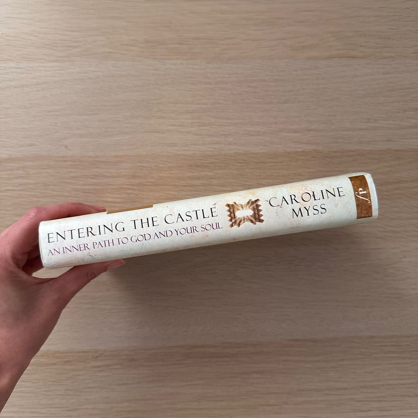 Entering the Castle | Hardcover | Caroline Myss