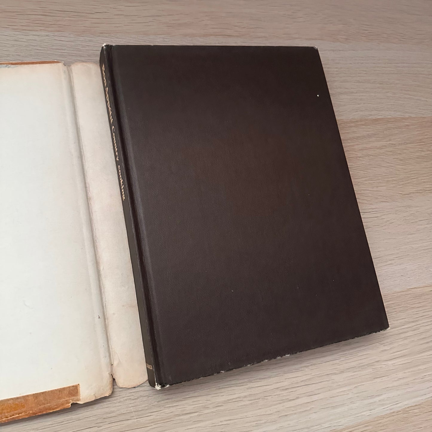 Country Cooking: Regional and Traditional Recipes of Europe and North America | 1978 | Heather Maisner