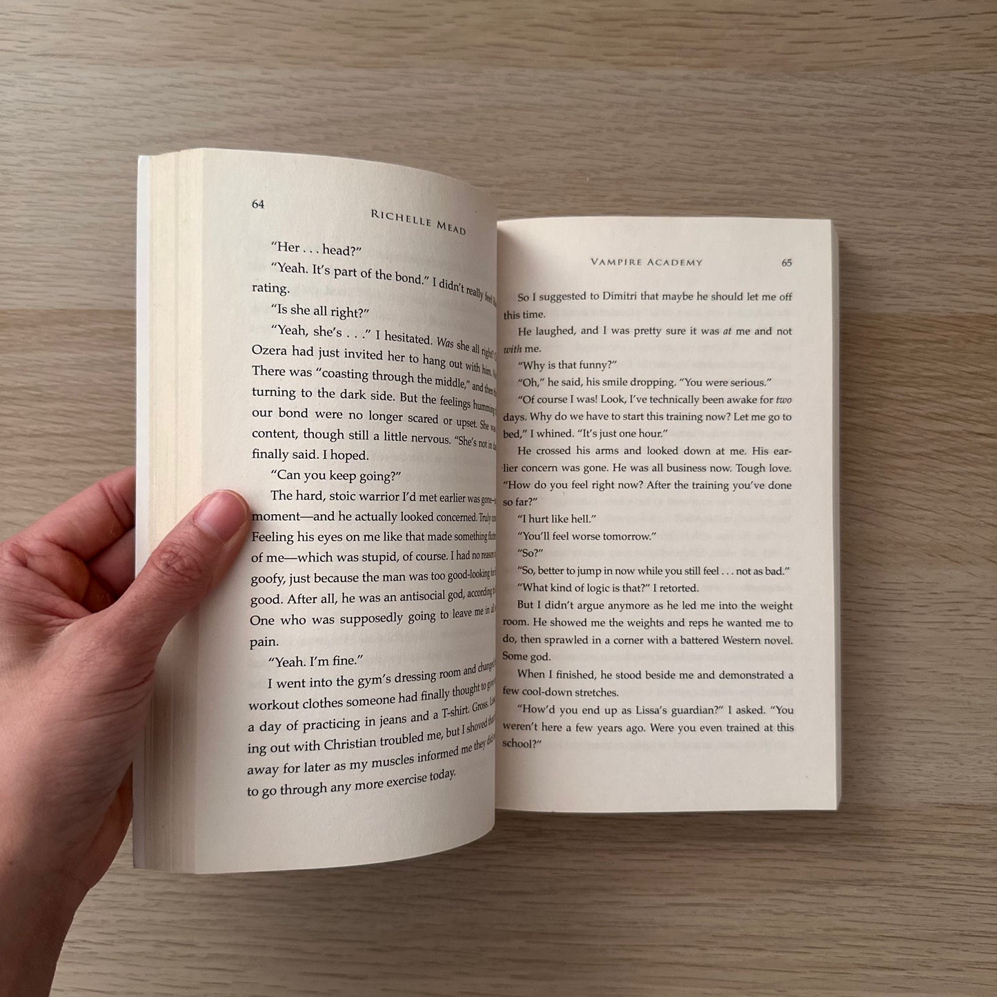 Vampire Academy | Paperback | Richelle Mead