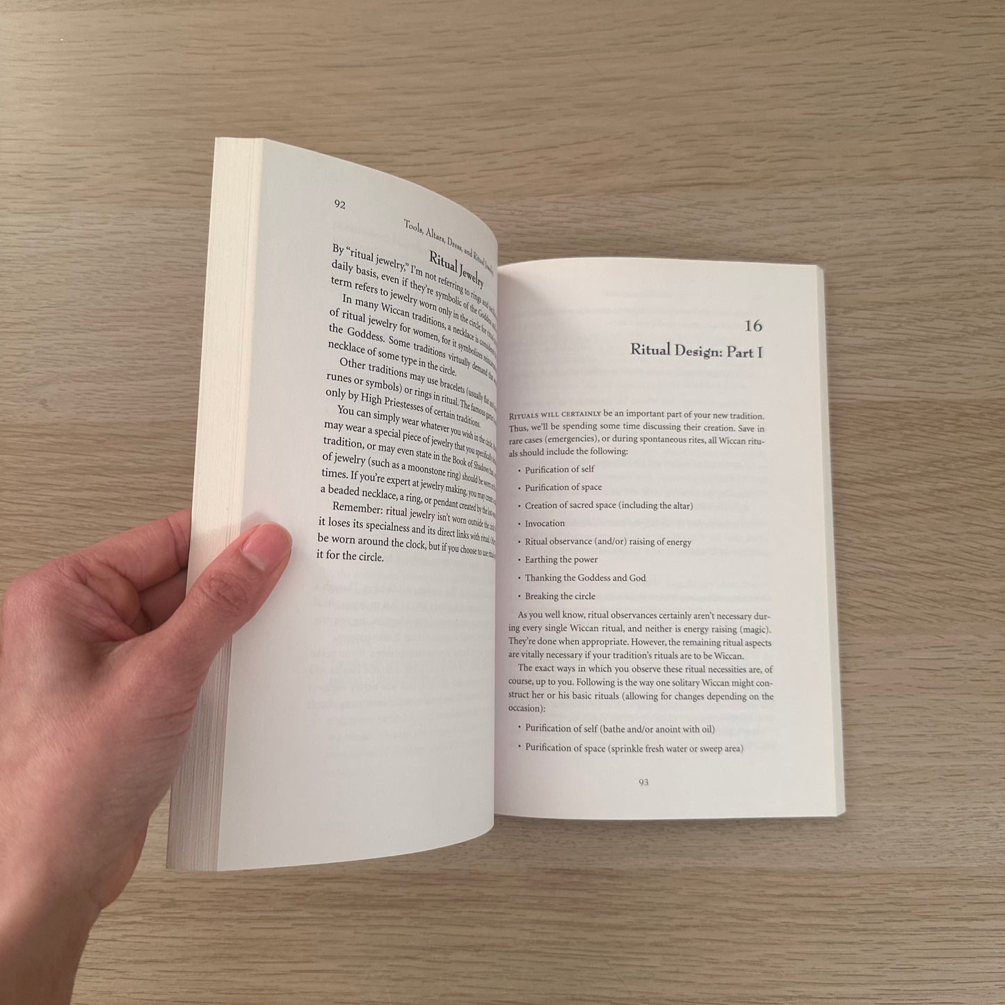 Living Wicca: A Further Guide for the Solitary Practitioner | Scott Cunningham