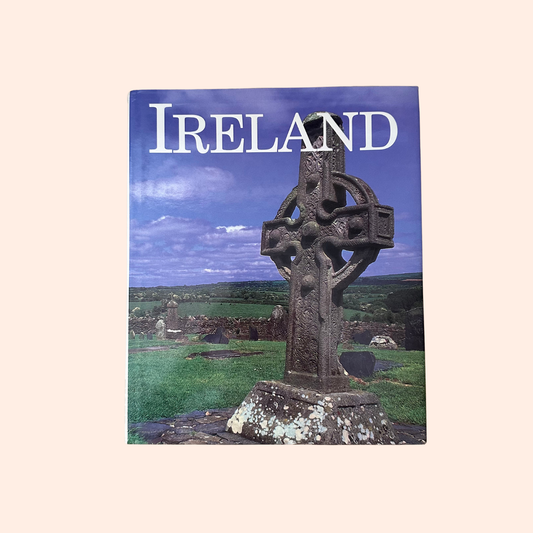 Ireland | 1994 | Simona Ratchetti | Tiger Books International