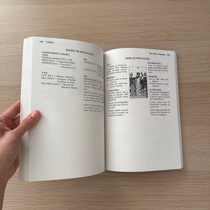 Tarot: A New Handbook For The Apprentice | Eileen Connolly