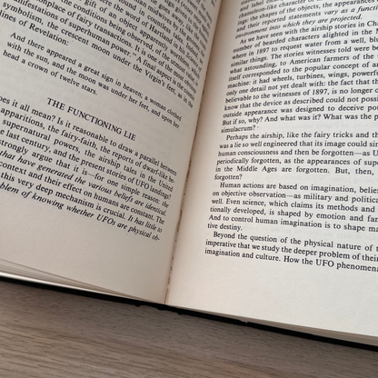 Dimensions: A Casebook of Alien Contact | Jacques Vallee