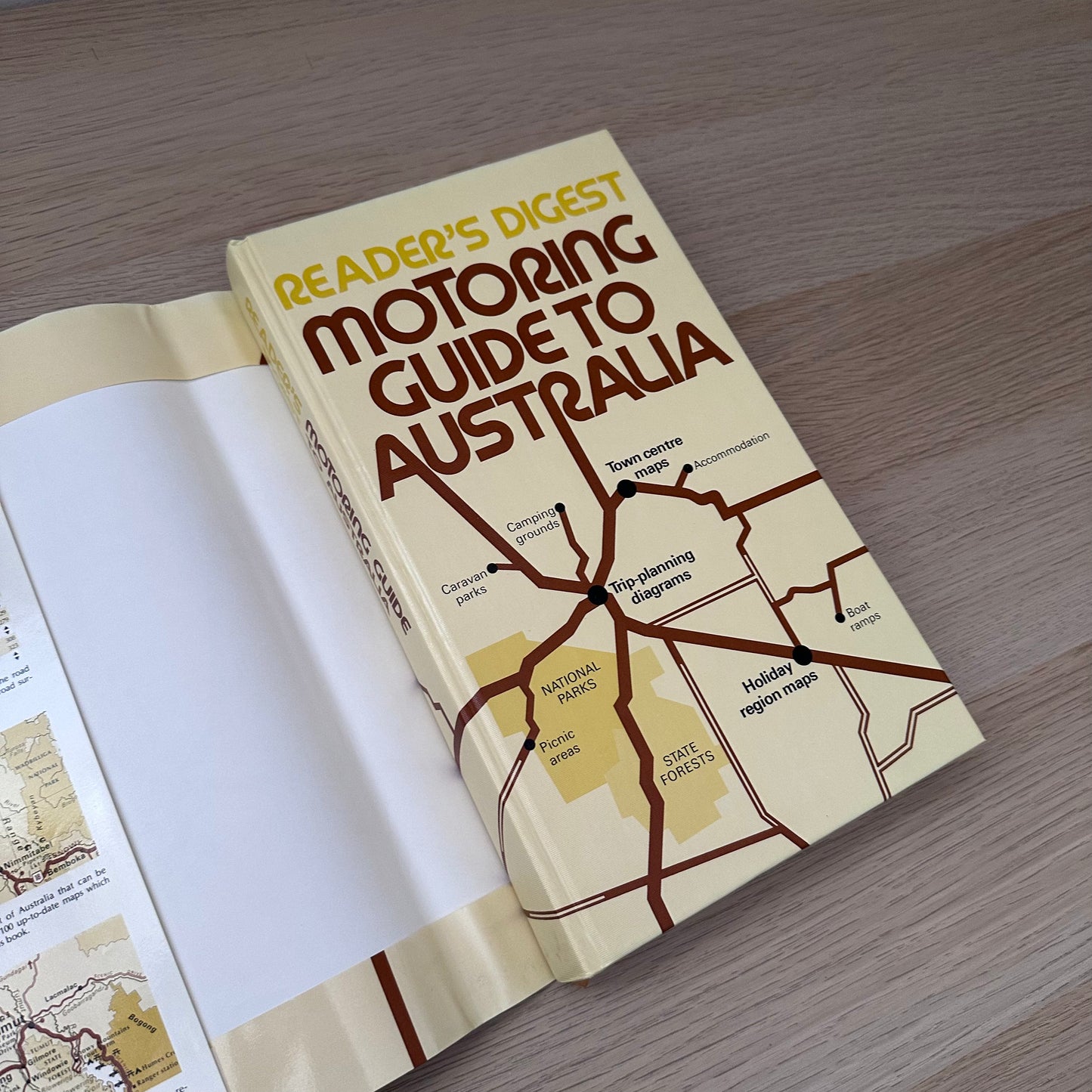 Motoring Guide to Australia | 1982 | Reader's Digest
