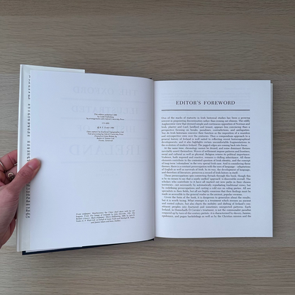 The Oxford Illustrated History of Ireland | R.F. Foster