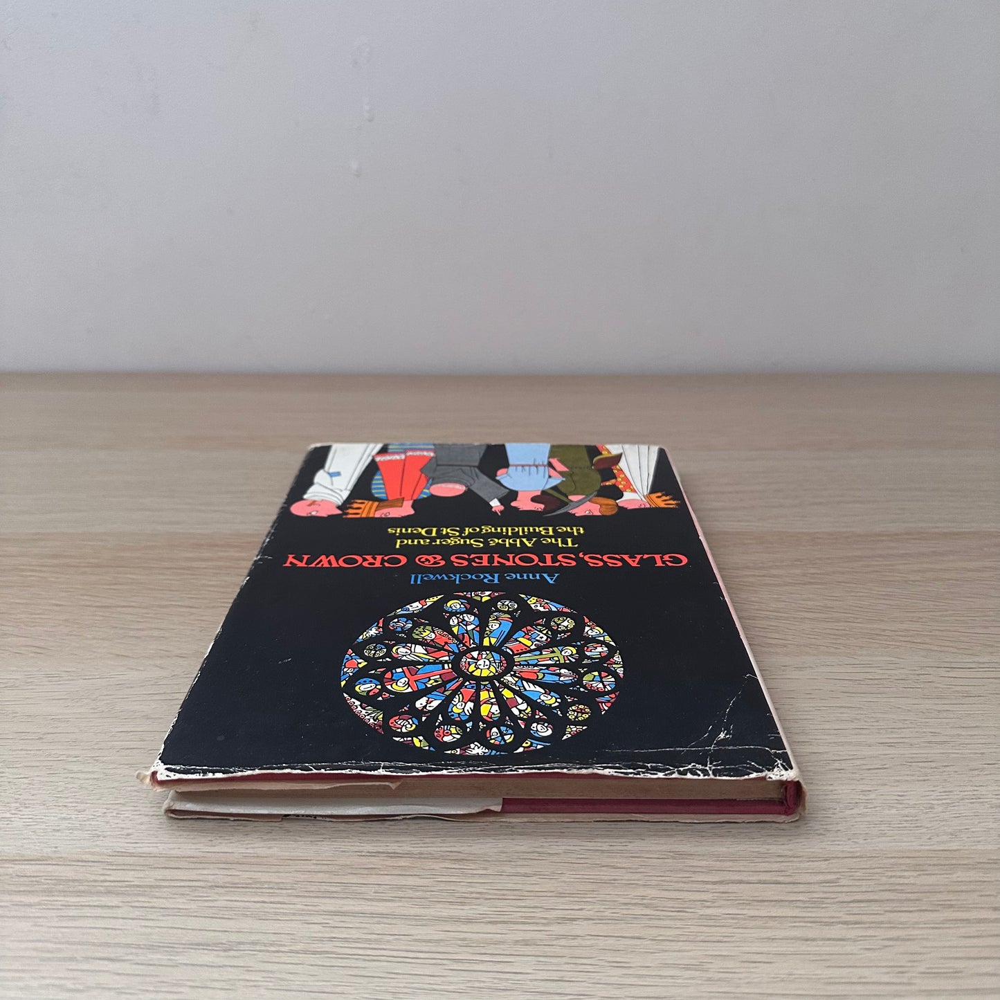 Glass, Stones & Crown | Hardcover | Anne Rockwell