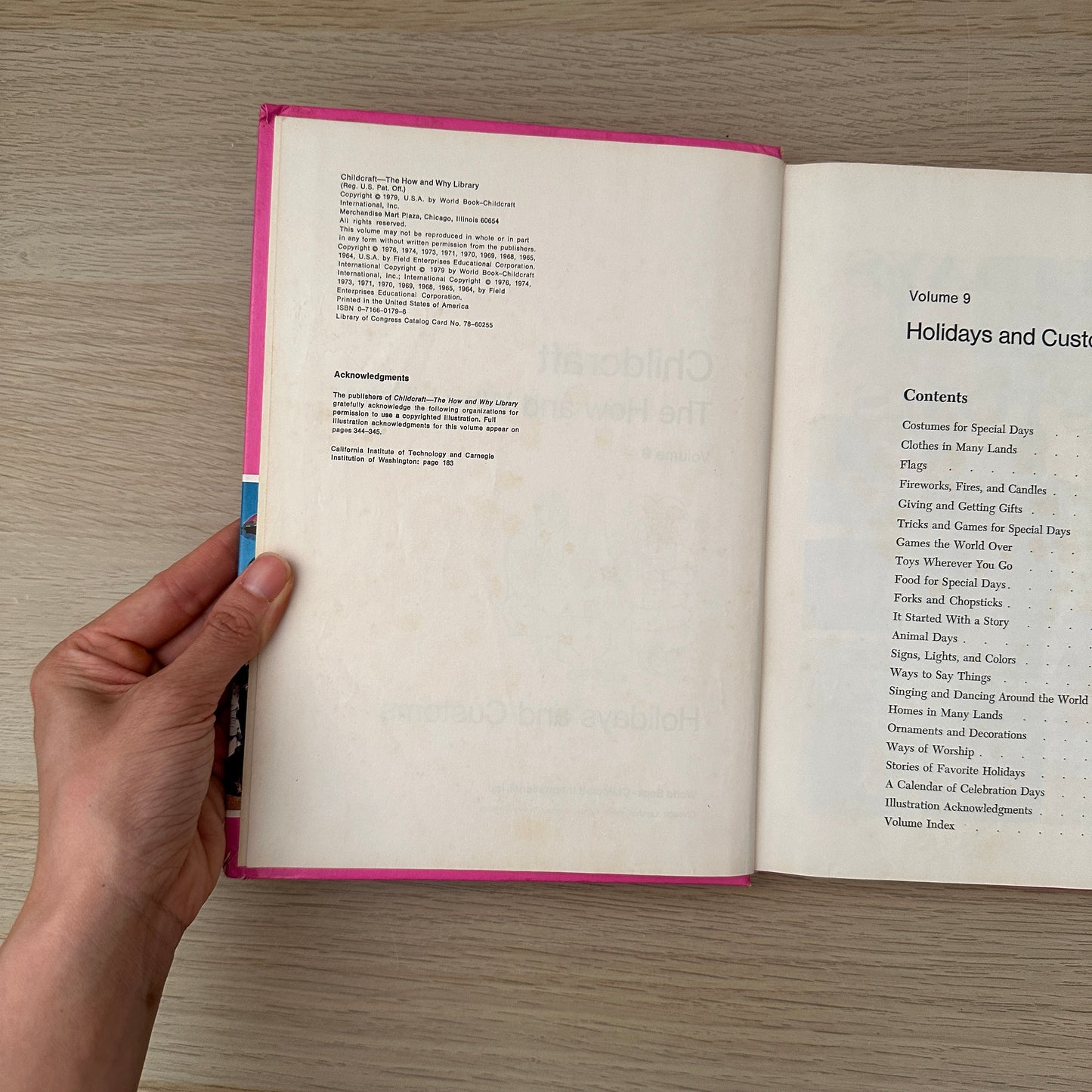 Holidays and Customs | Volume 9 | 1979 | Childcraft
