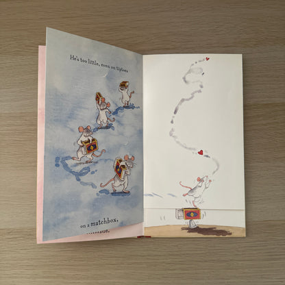 Never Too Little to Love | Hardcover | Jeanne Willis & Jan Fearnley