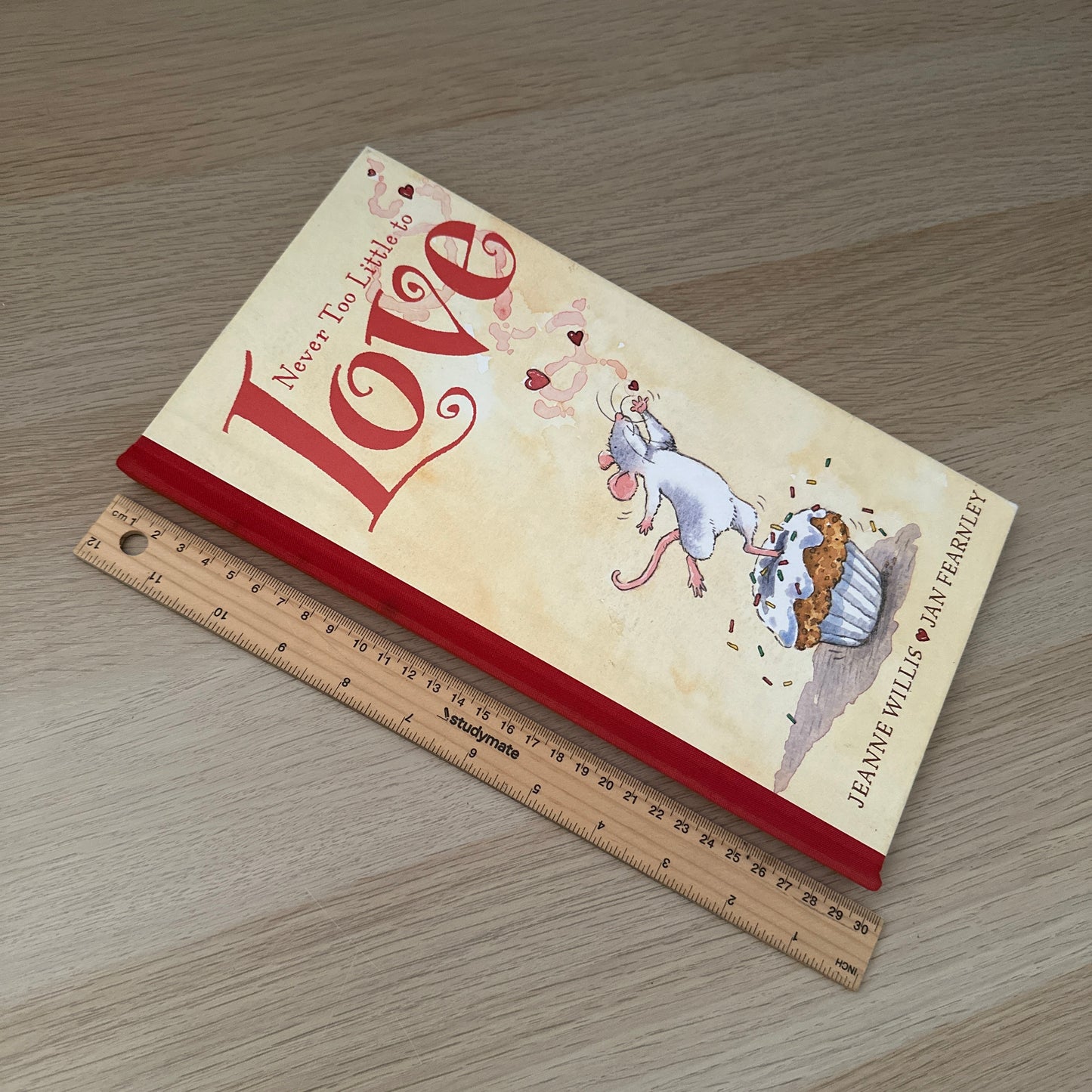 Never Too Little to Love | Hardcover | Jeanne Willis & Jan Fearnley