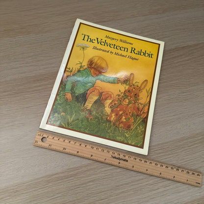 The Velveteen Rabbit | 1999 | Paperback | Margery Williams | Illustrated by Michael Hague