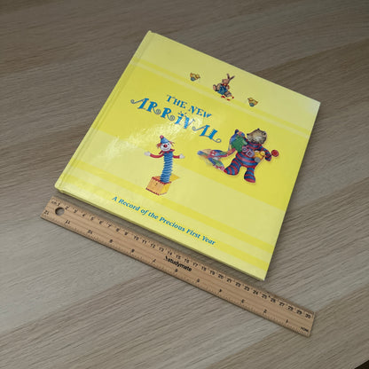 The New Arrival: A Record of the Precious First Year | Baby Book