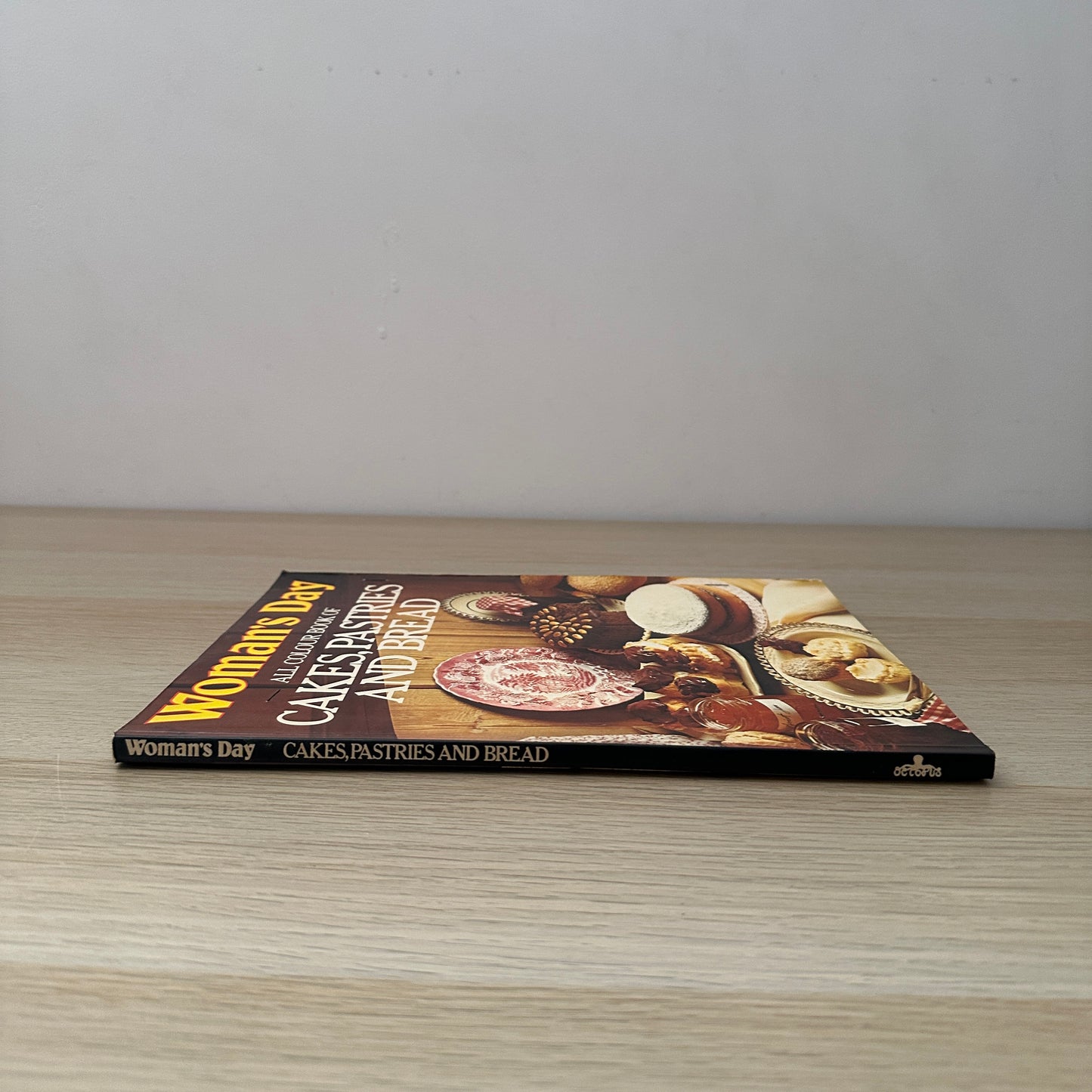 Woman's Day | 1978 | Paperback | All Colour Book of Cakes, Pastries and Bread