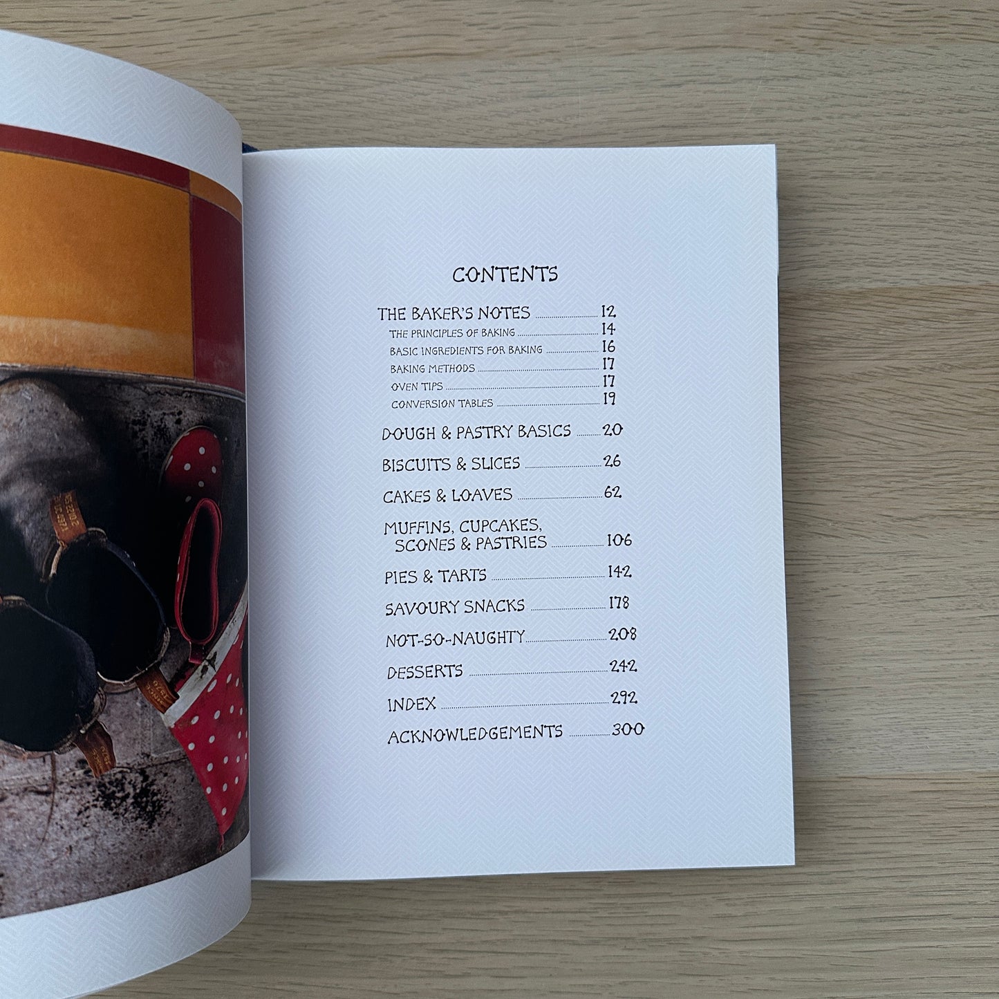 The Great Australian Baking Book | Hardcover | Helen Greenwood