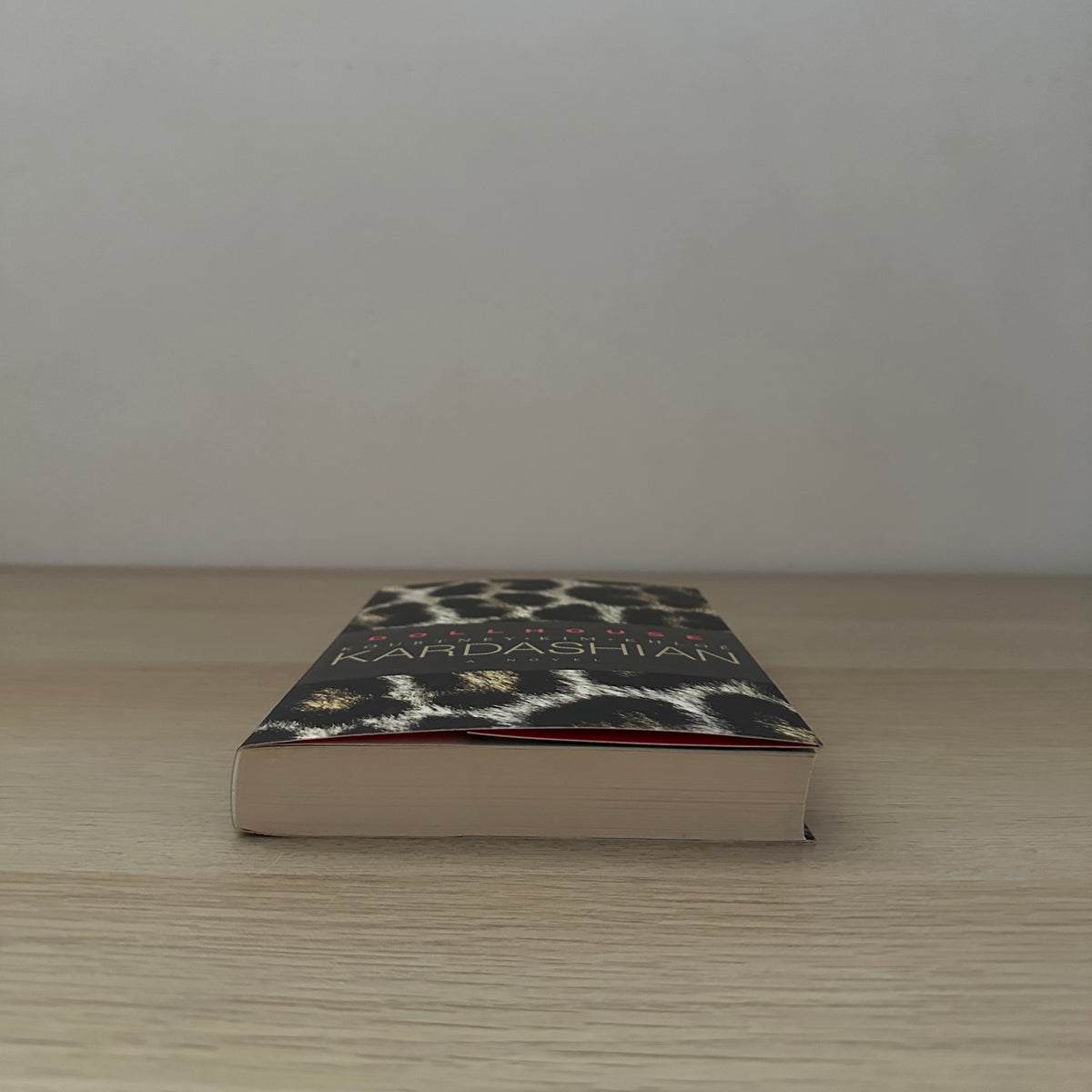 Dollhouse | 2011 | Paperback | Kourtney, Kim & Khloe Kardashian