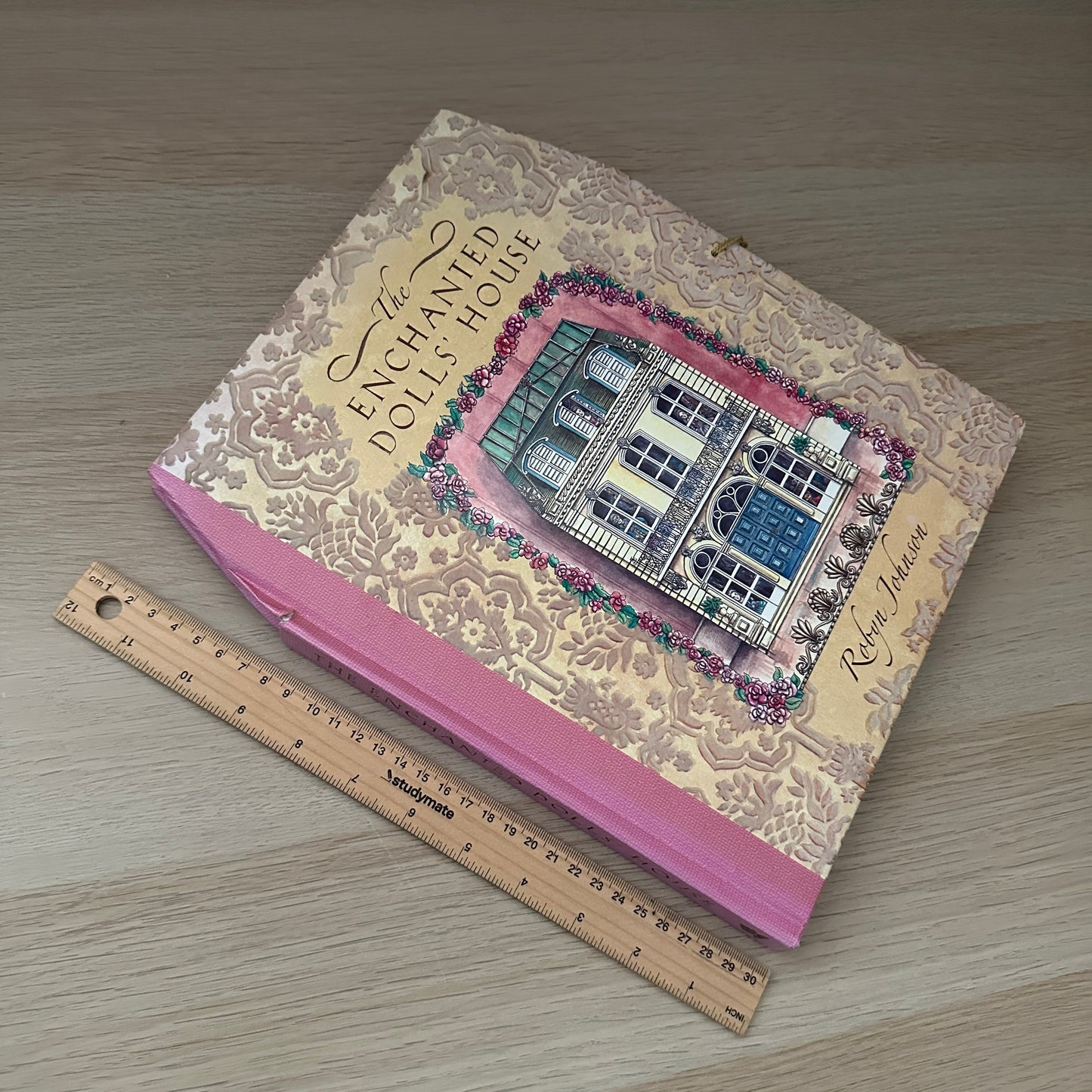 The Enchanted Dolls' House | 2005 | Hardcover | Robya Johnson