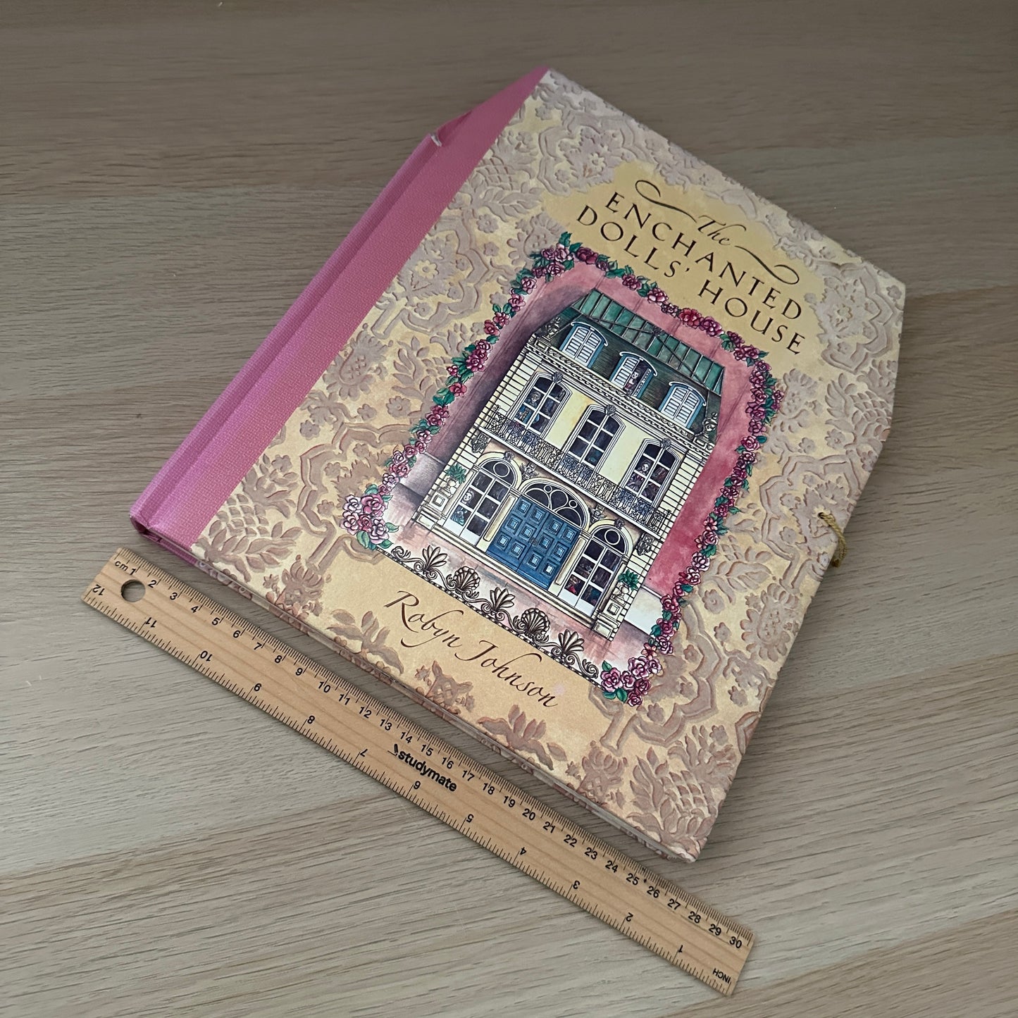 The Enchanted Dolls' House | 2005 | Hardcover | Robya Johnson