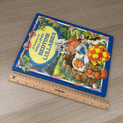 A Treasury of Well Loved Bedtime Lullabies | Hardcover | 1997 | Pam Storey