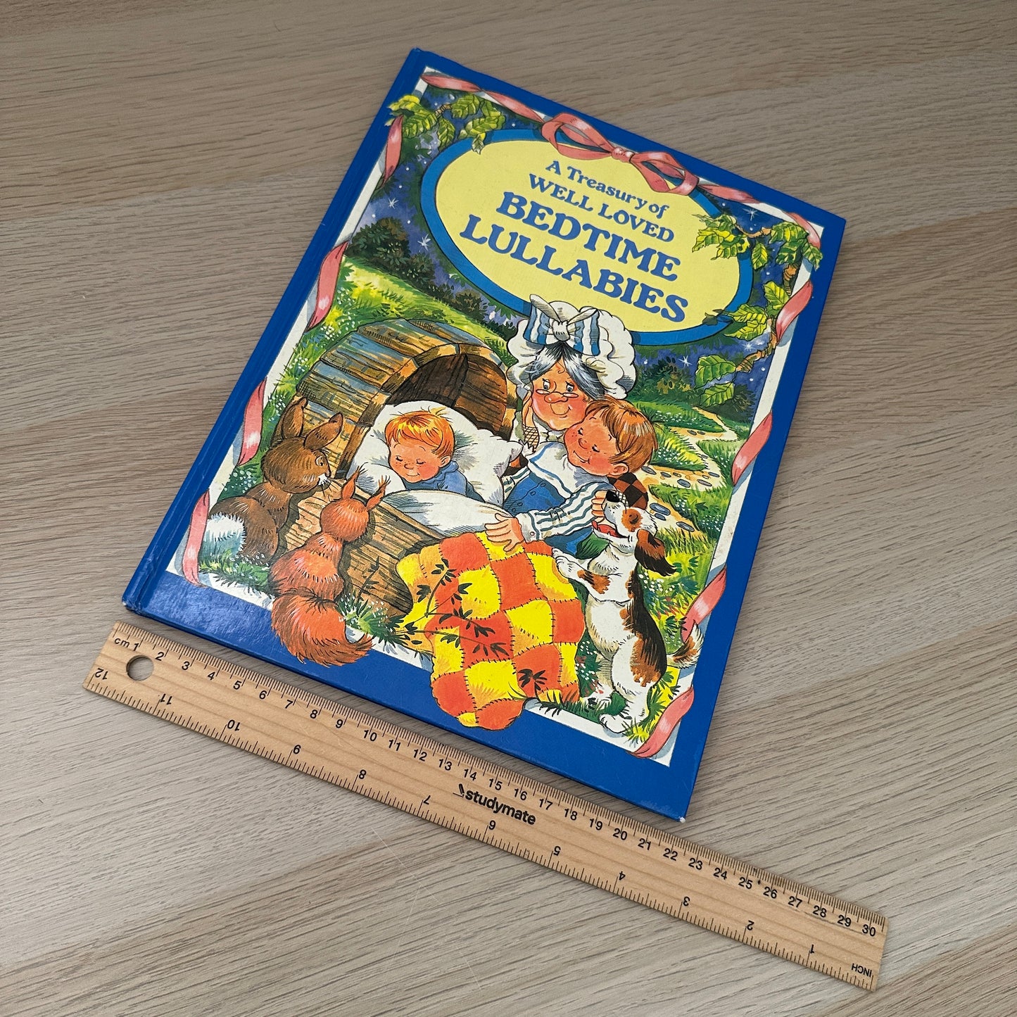 A Treasury of Well Loved Bedtime Lullabies | Hardcover | 1997 | Pam Storey