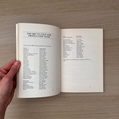 Hamlet: The BBC TV Shakespeare | 1980 | William Shakespeare & Peter Alexander