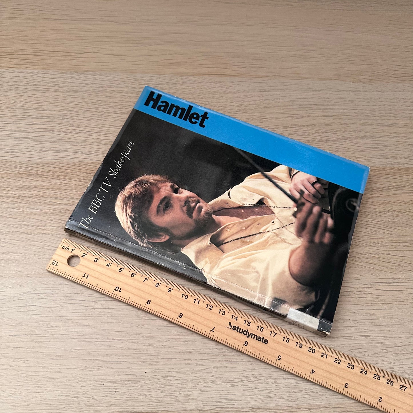 Hamlet: The BBC TV Shakespeare | 1980 | William Shakespeare & Peter Alexander