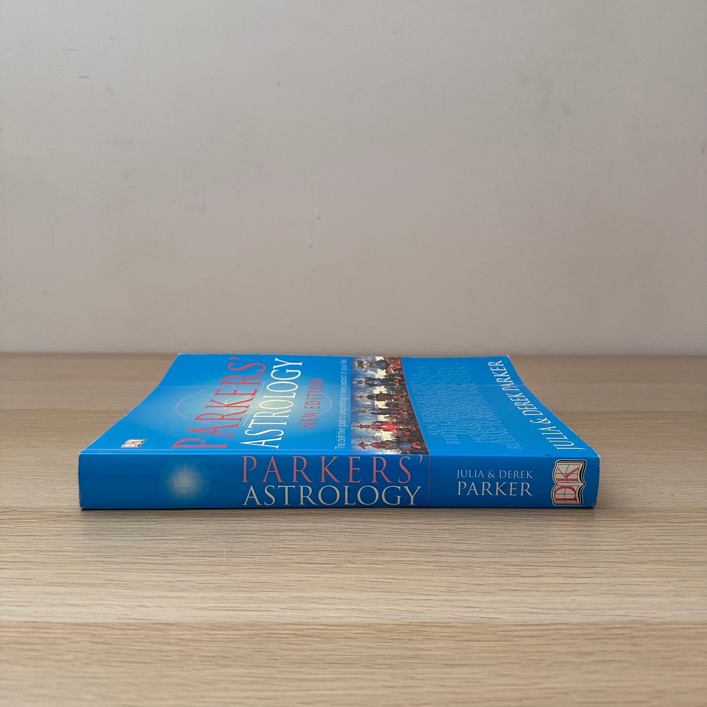 Parkers' Astrology New Edition | Julia Parker