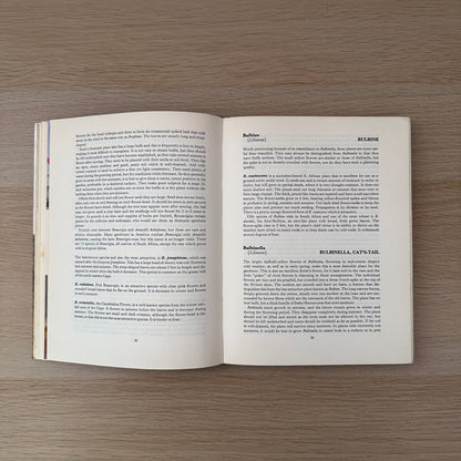 Bulbs from the Gardener | 1968 | Hardcover | Sima Eliovson | Ex-Library