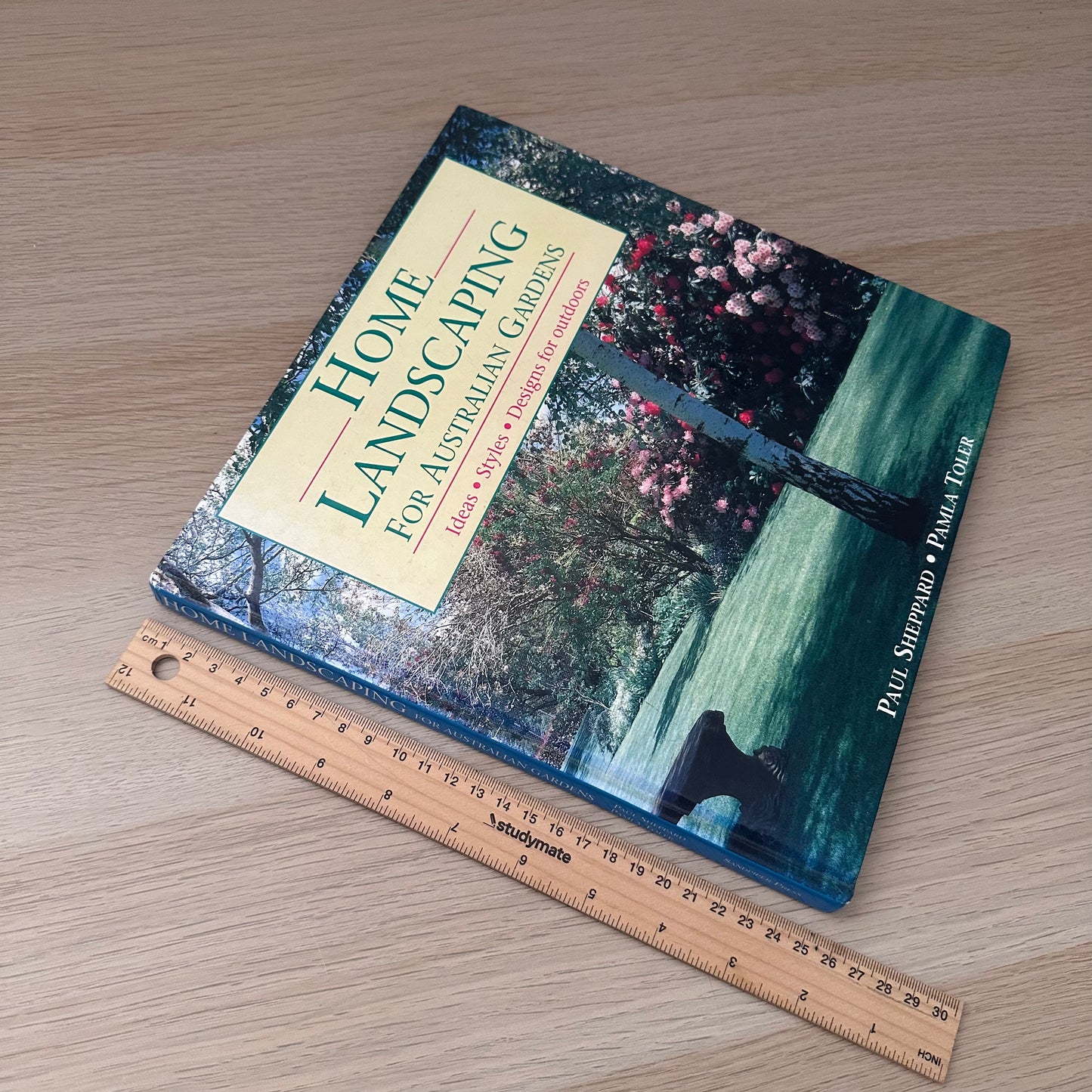 Home Landscaping for Australian Gardens | 1992 | Paul Sheppard & Pamla Toler